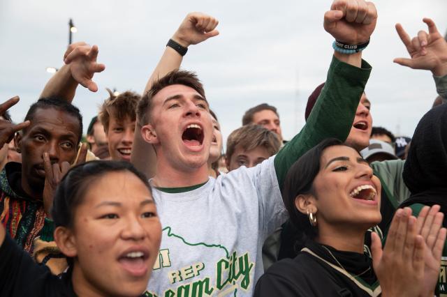 1626270106952092465.jpg 360直播-密尔沃基等待总决赛47年,雄鹿不想让拥趸们失望